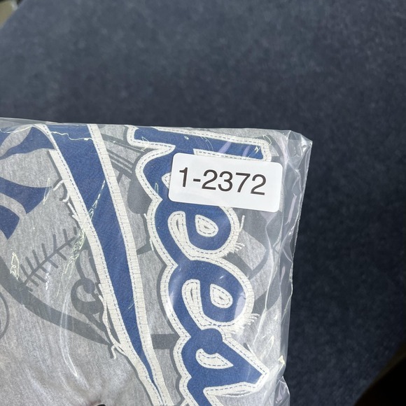 Vintage Y2K New York Yankees Shirt Womens MLB Baseball Graphic Tee Majestic Top - Picture 8 of 8